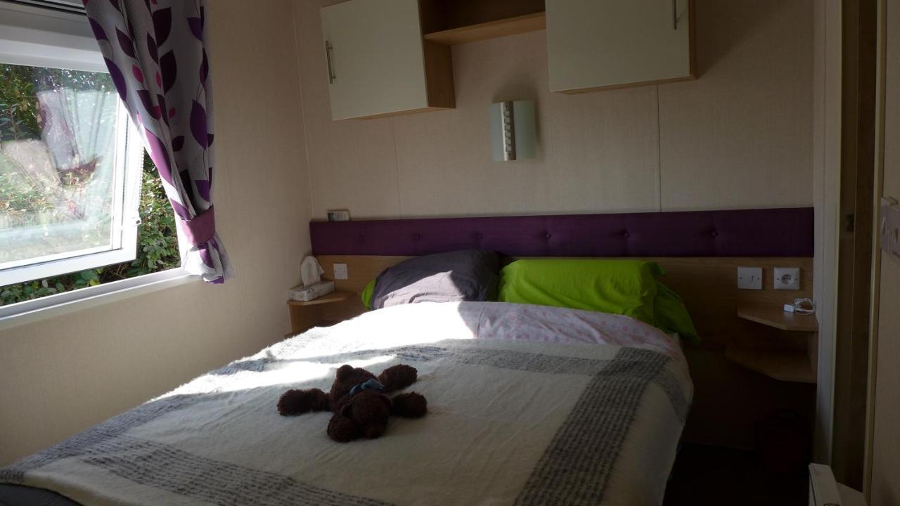 Camping Les Lacs De Courtes 호텔 Estang 외부 사진